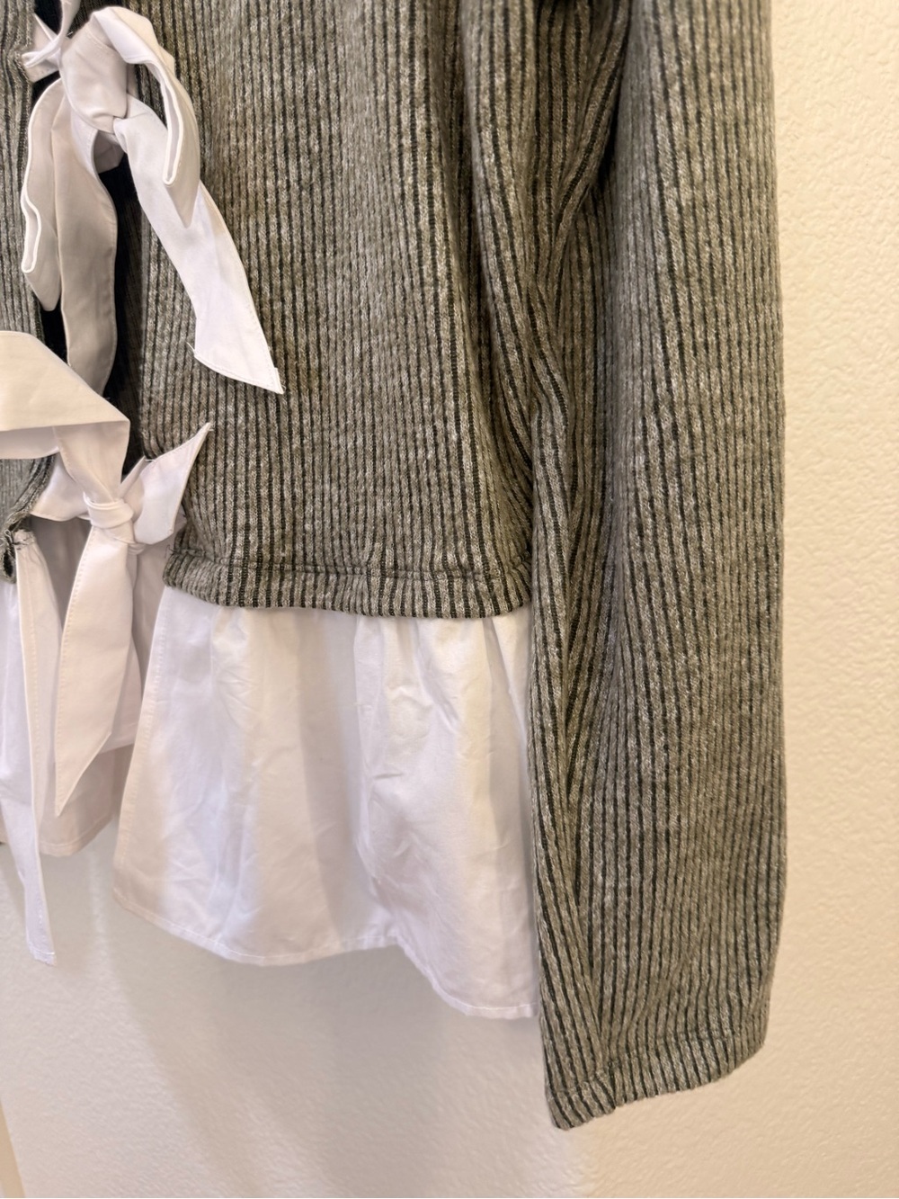Maeve Anthropologie Long-Sleeve Bow-Back Twofer Peplum Top Olive - Large - Picture 7 of 15